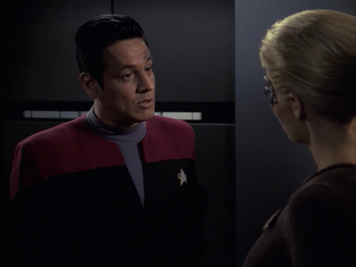 extant_StarTrek_VOY_6x09-TheVoyagerConspiracy_01669.jpg