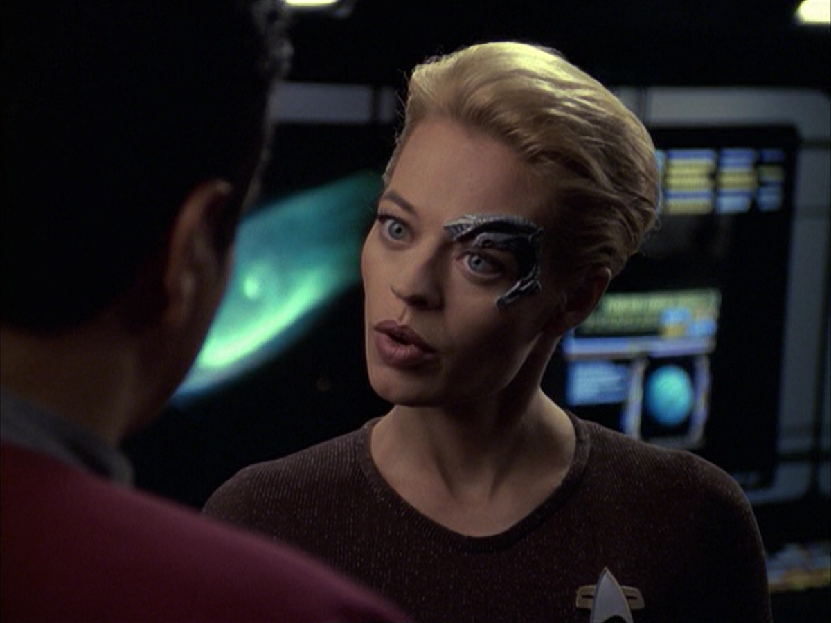 extant_StarTrek_VOY_6x09-TheVoyagerConspiracy_01672.jpg