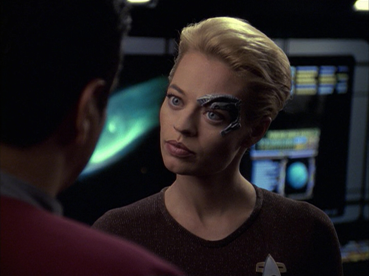 extant_StarTrek_VOY_6x09-TheVoyagerConspiracy_01673.jpg