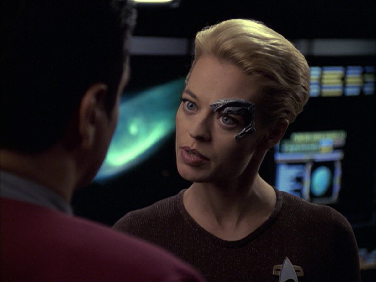 extant_StarTrek_VOY_6x09-TheVoyagerConspiracy_01682.jpg