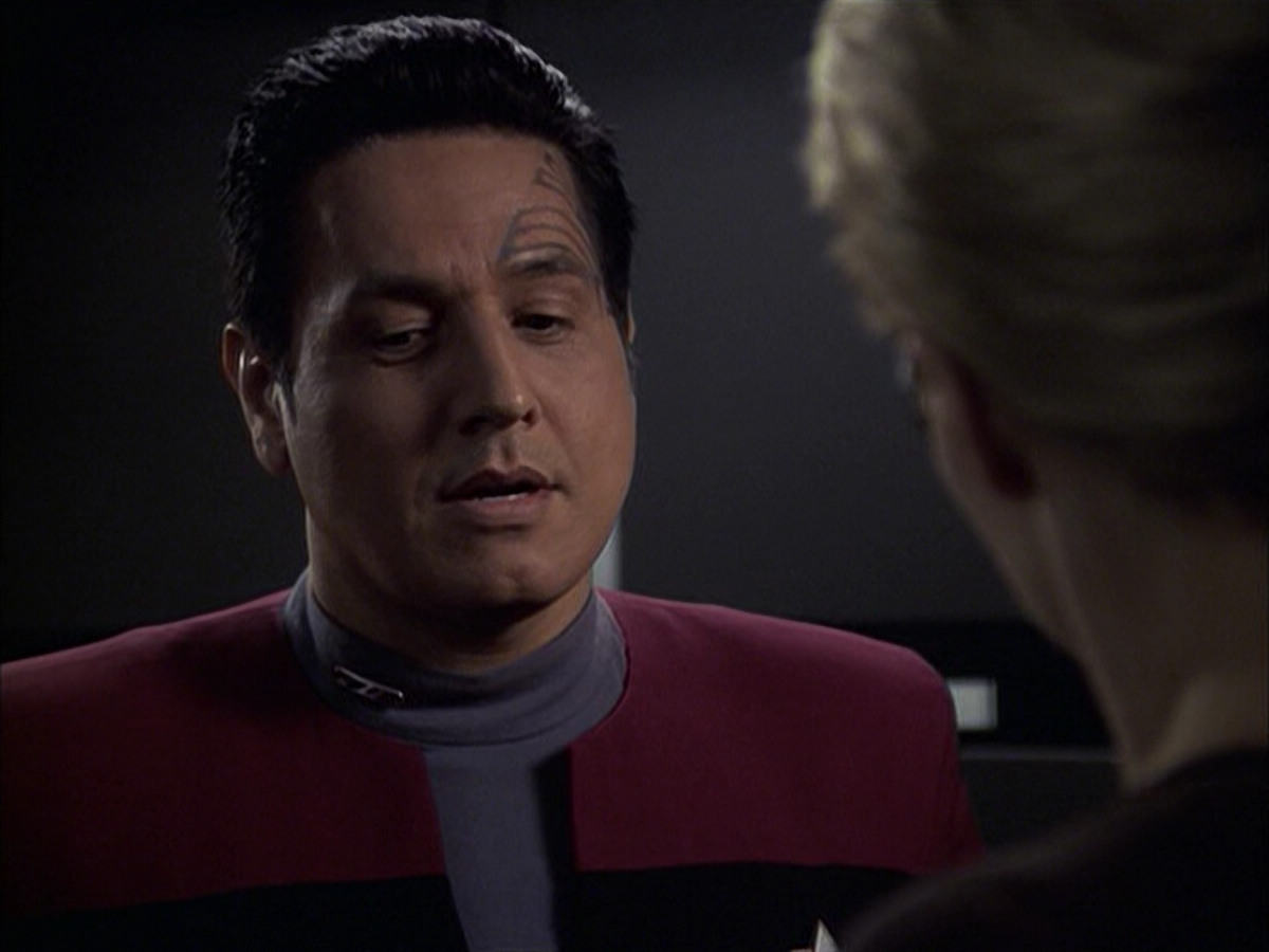 extant_StarTrek_VOY_6x09-TheVoyagerConspiracy_01686.jpg