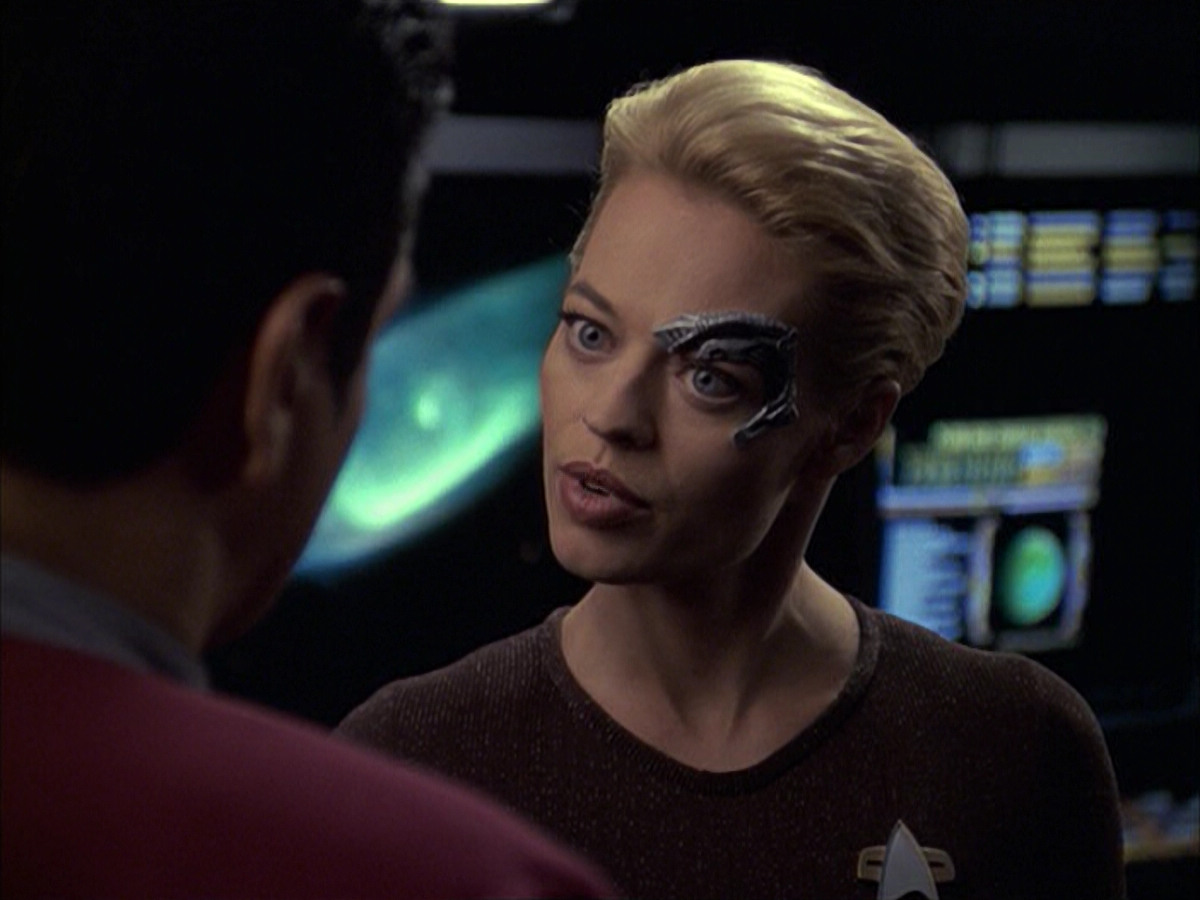 extant_StarTrek_VOY_6x09-TheVoyagerConspiracy_01698.jpg
