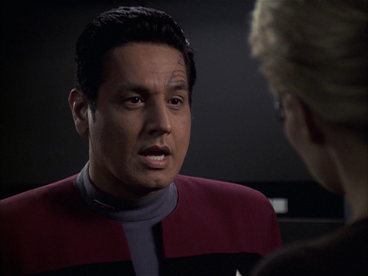 extant_StarTrek_VOY_6x09-TheVoyagerConspiracy_01702.jpg