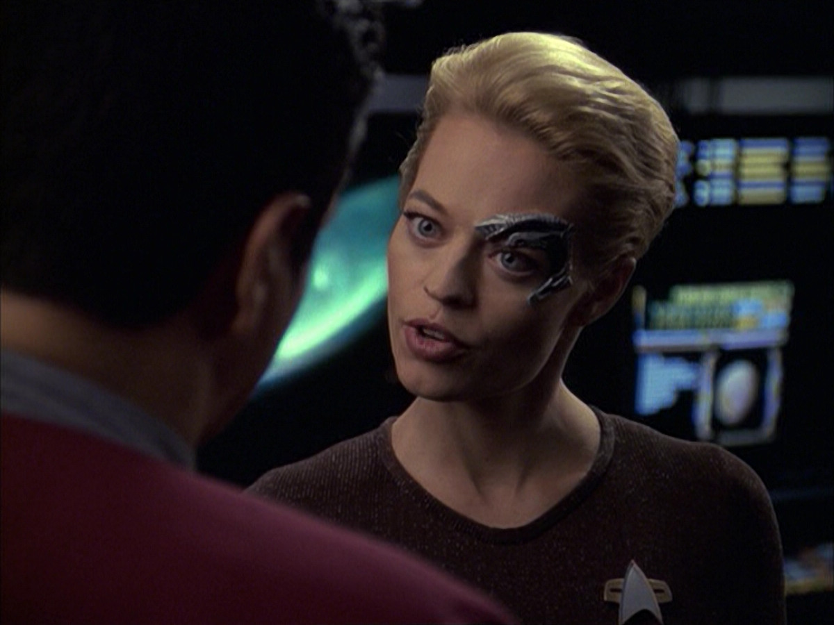 extant_StarTrek_VOY_6x09-TheVoyagerConspiracy_01708.jpg