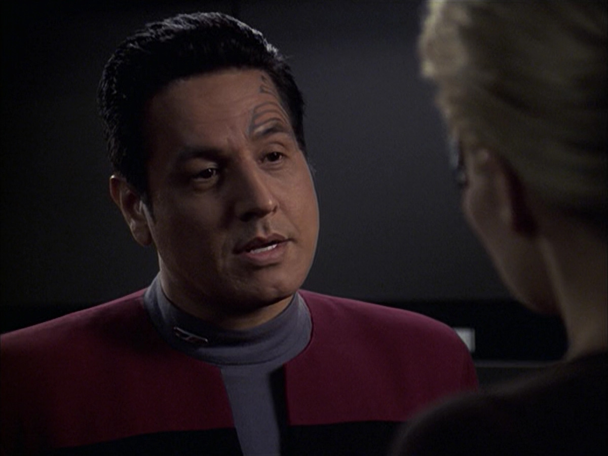 extant_StarTrek_VOY_6x09-TheVoyagerConspiracy_01716.jpg
