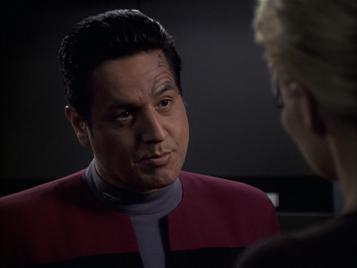 extant_StarTrek_VOY_6x09-TheVoyagerConspiracy_01718.jpg