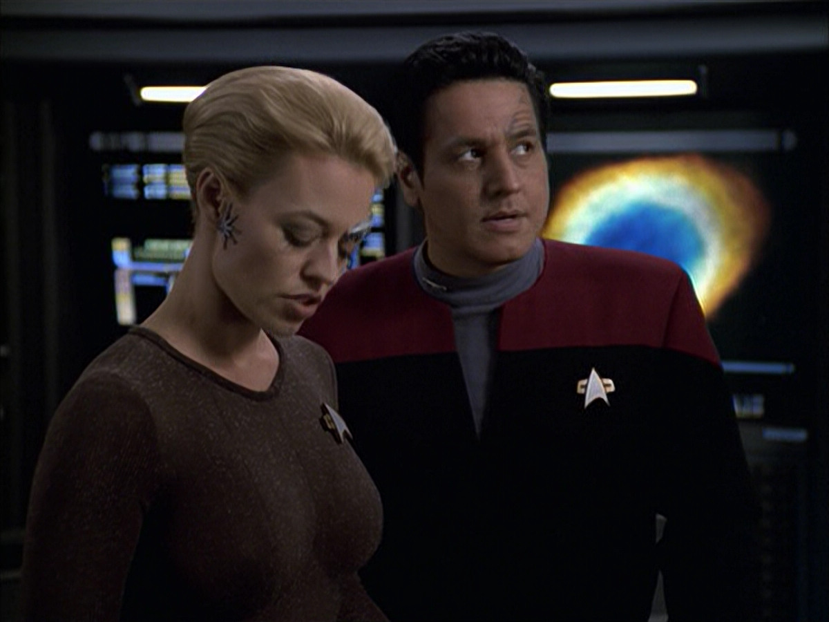 extant_StarTrek_VOY_6x09-TheVoyagerConspiracy_01731.jpg