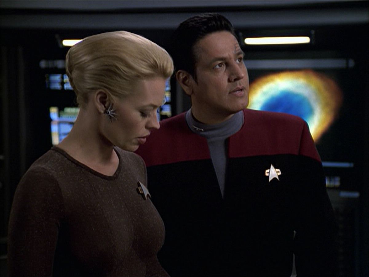 extant_StarTrek_VOY_6x09-TheVoyagerConspiracy_01733.jpg