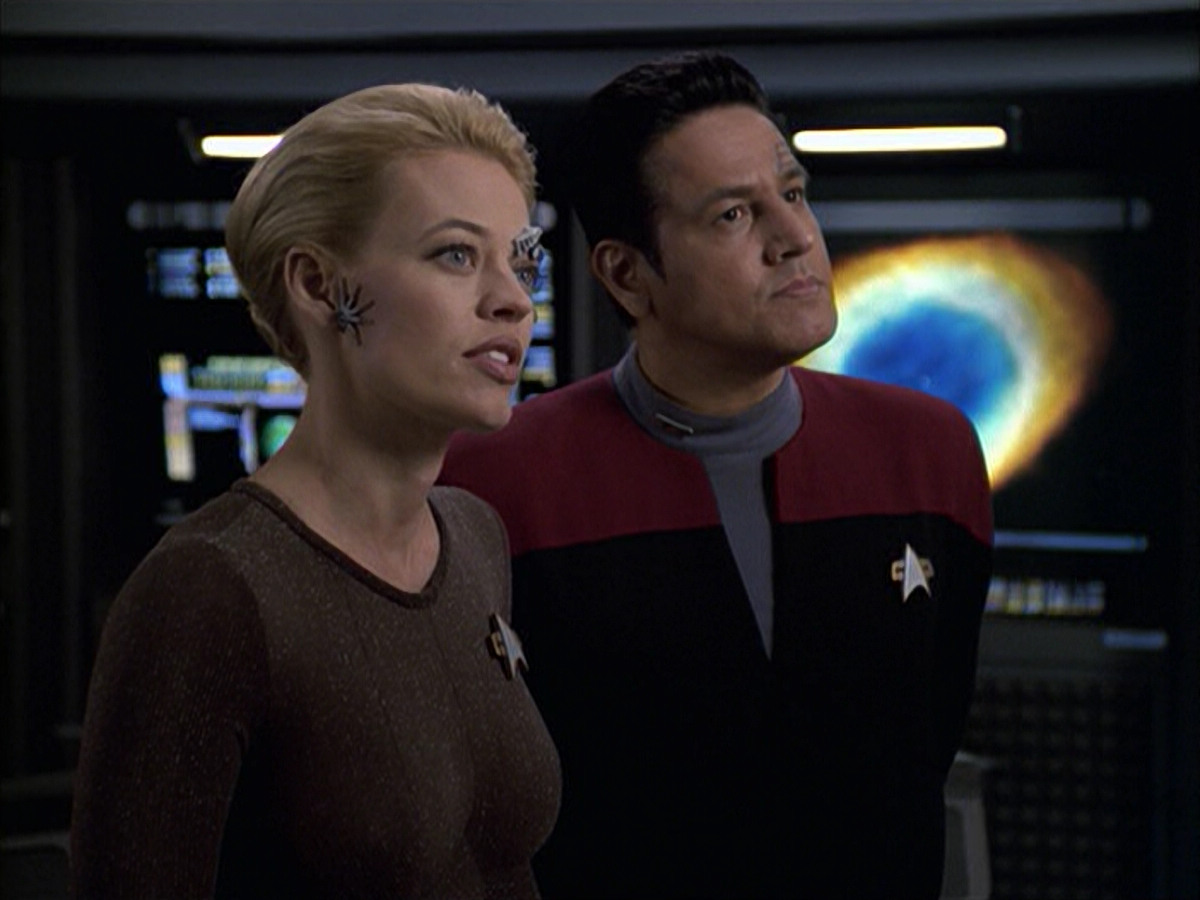 extant_StarTrek_VOY_6x09-TheVoyagerConspiracy_01741.jpg