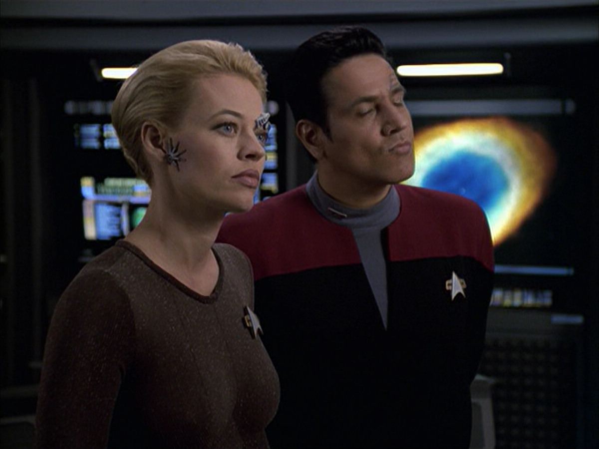 extant_StarTrek_VOY_6x09-TheVoyagerConspiracy_01743.jpg