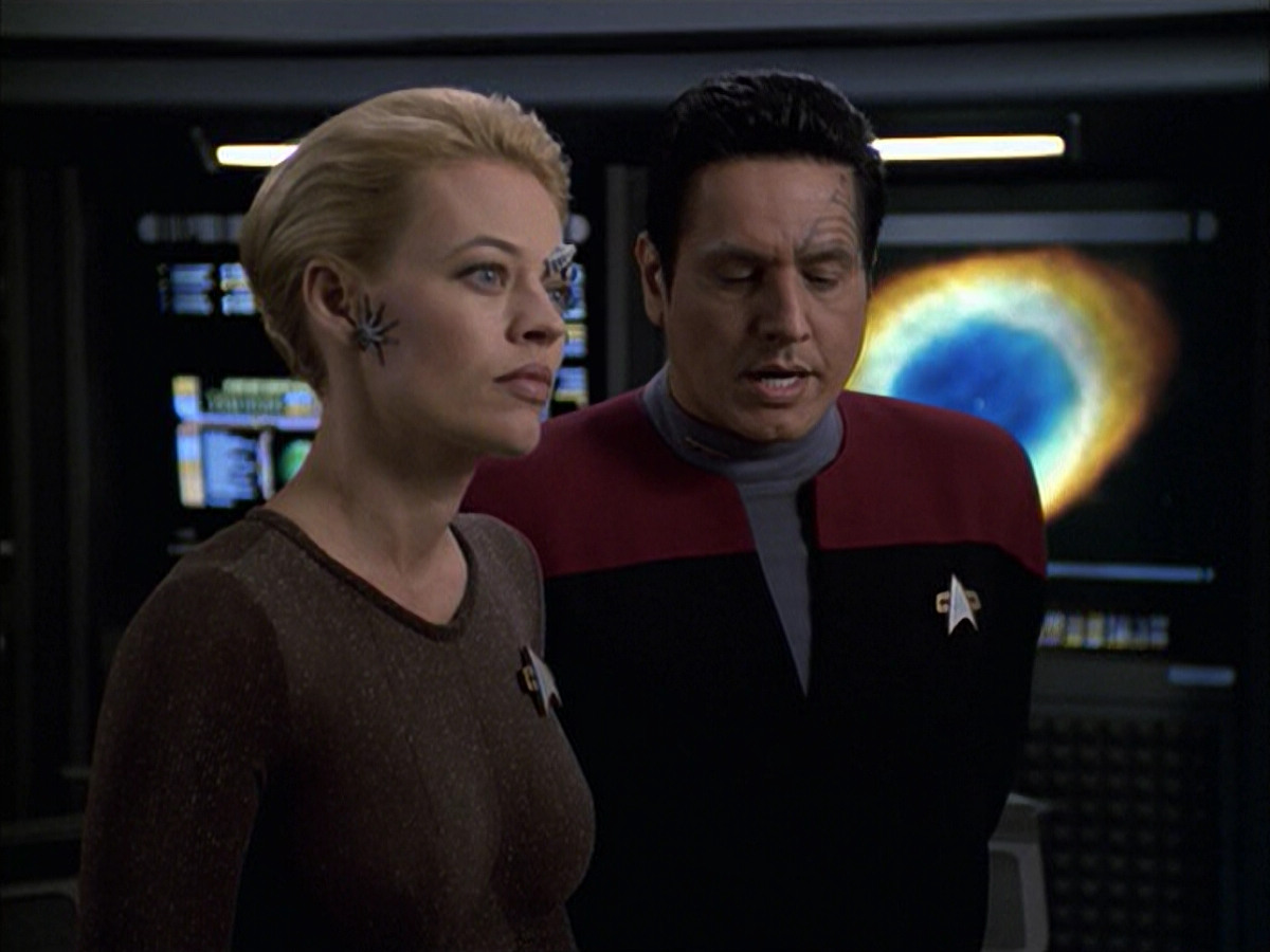 extant_StarTrek_VOY_6x09-TheVoyagerConspiracy_01744.jpg