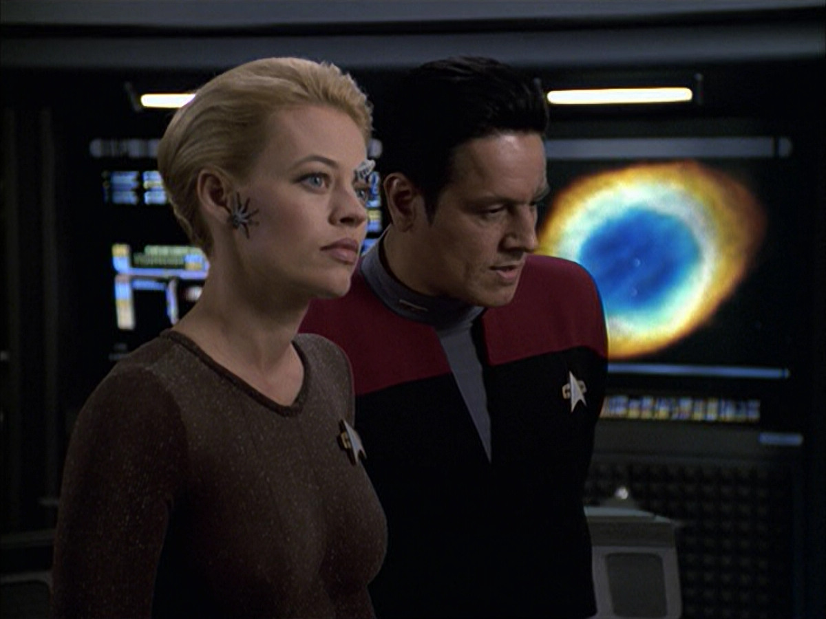 extant_StarTrek_VOY_6x09-TheVoyagerConspiracy_01745.jpg