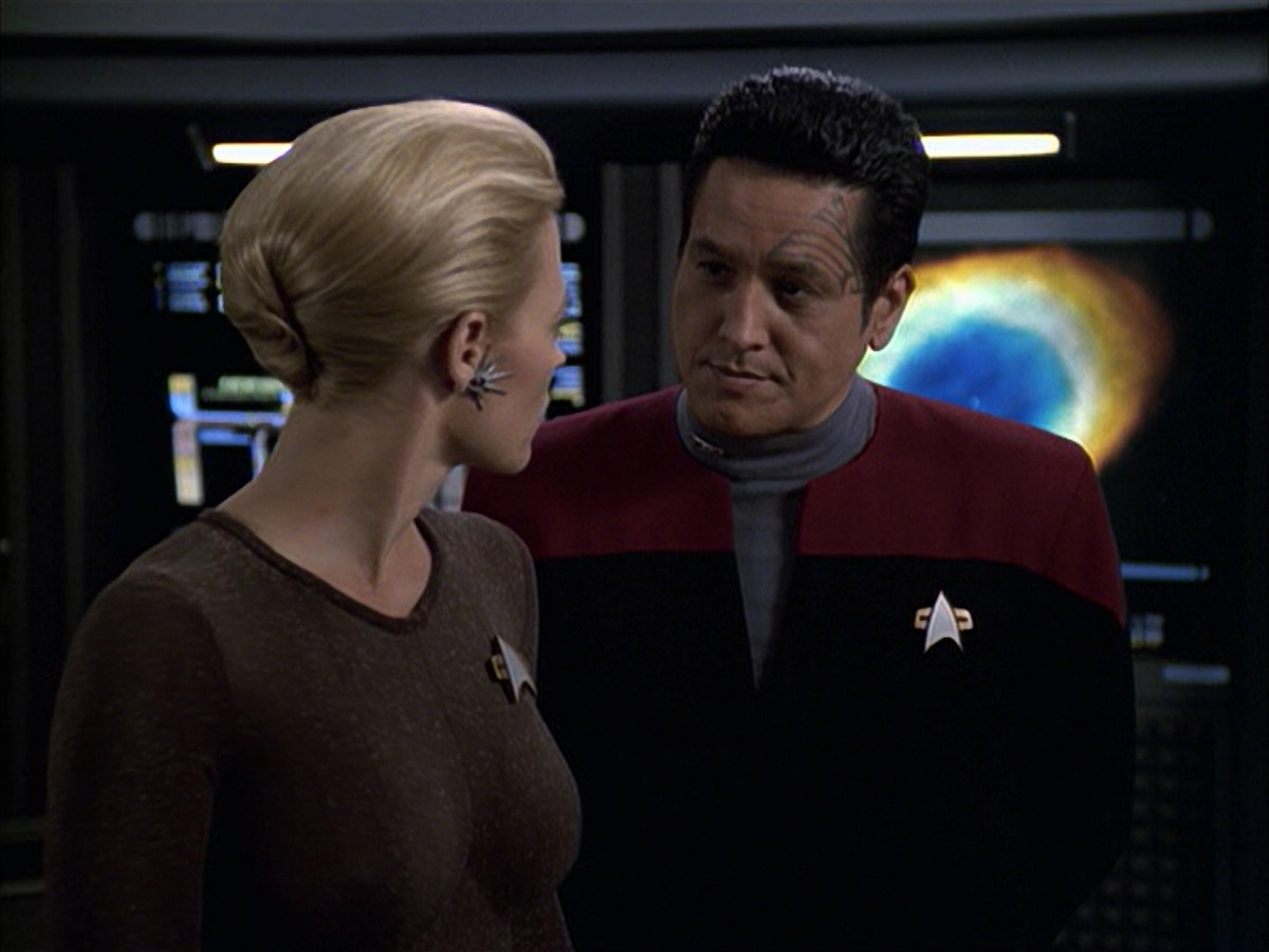 extant_StarTrek_VOY_6x09-TheVoyagerConspiracy_01750.jpg