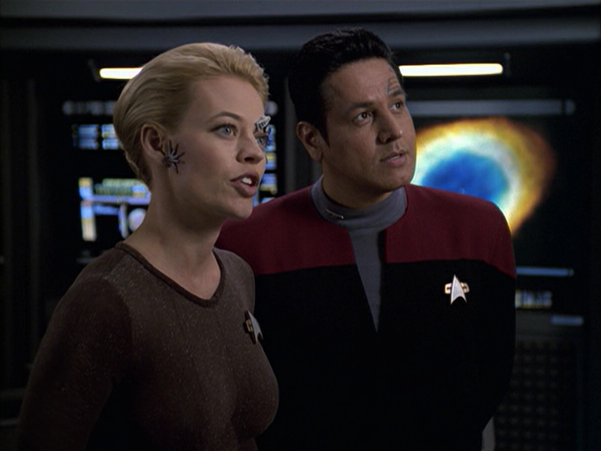 extant_StarTrek_VOY_6x09-TheVoyagerConspiracy_01755.jpg