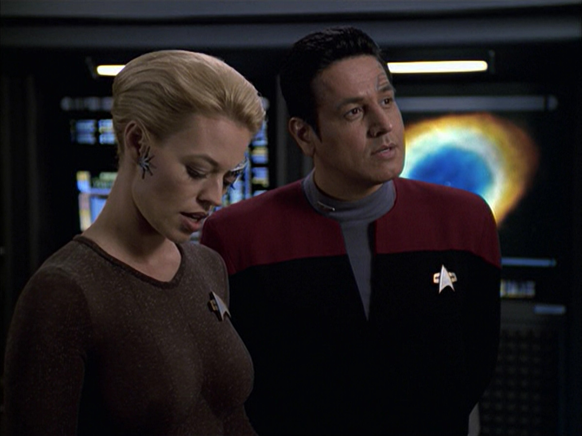 extant_StarTrek_VOY_6x09-TheVoyagerConspiracy_01758.jpg