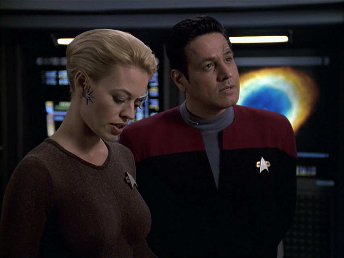 extant_StarTrek_VOY_6x09-TheVoyagerConspiracy_01759.jpg