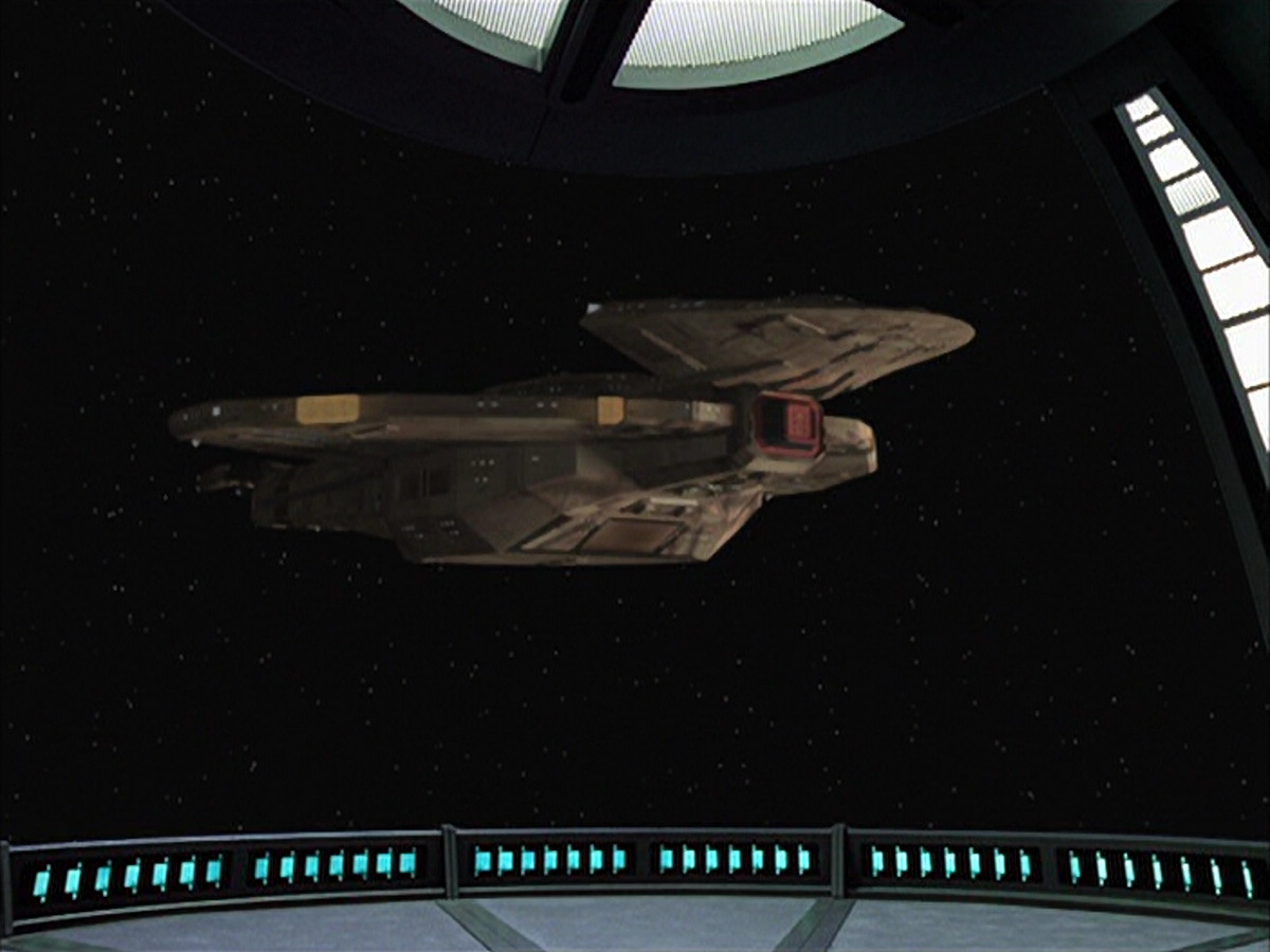 extant_StarTrek_VOY_6x09-TheVoyagerConspiracy_01763.jpg
