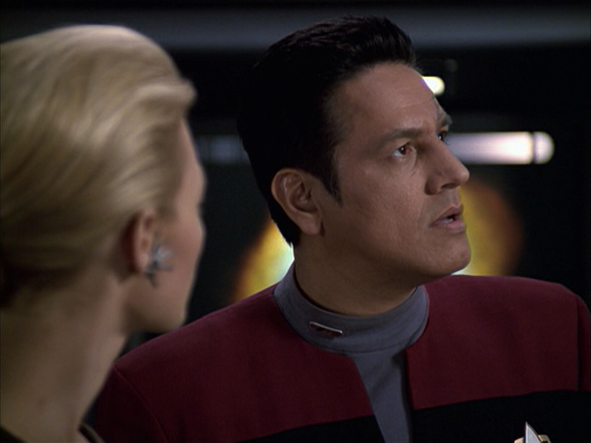 extant_StarTrek_VOY_6x09-TheVoyagerConspiracy_01766.jpg