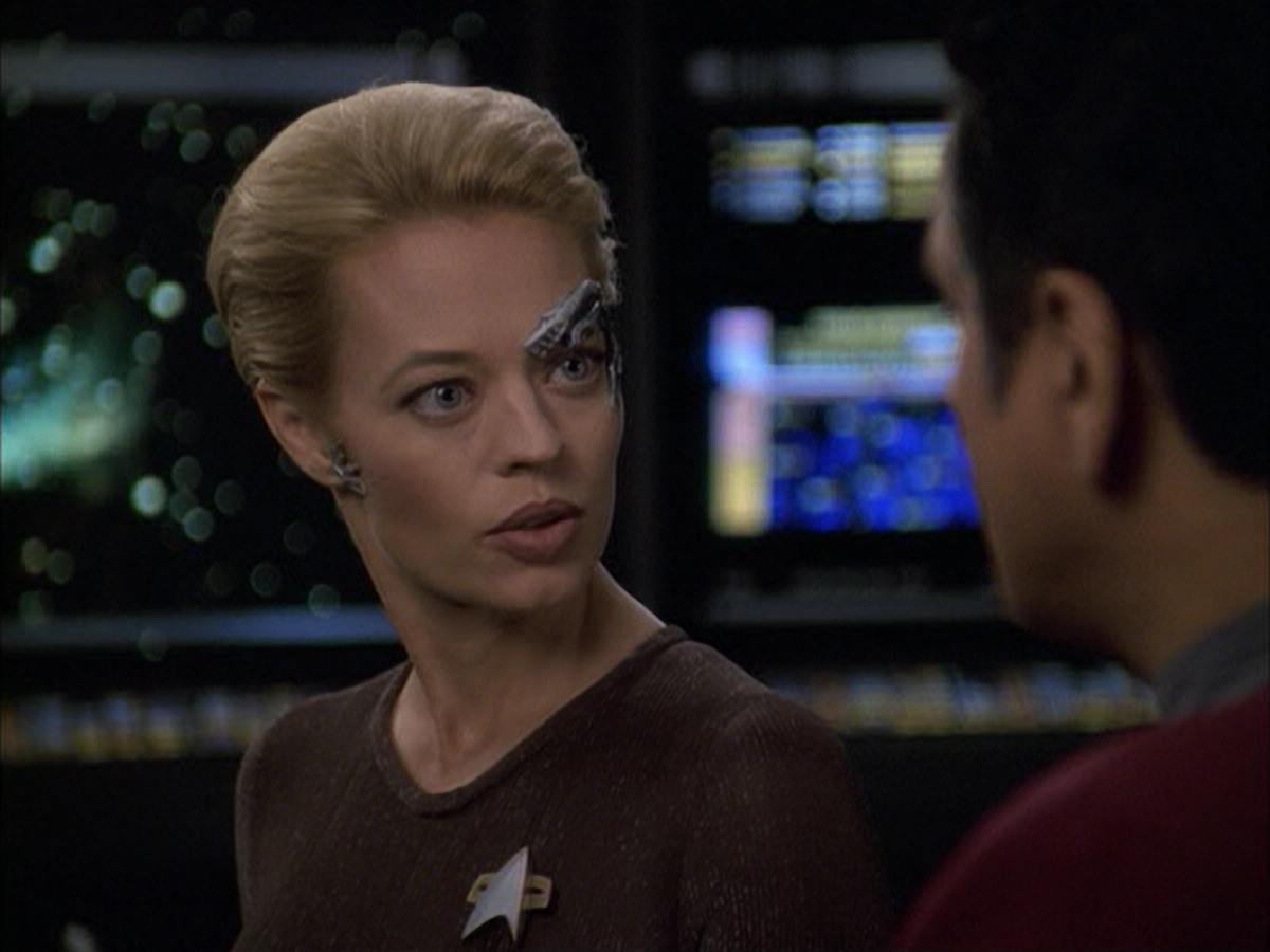extant_StarTrek_VOY_6x09-TheVoyagerConspiracy_01769.jpg