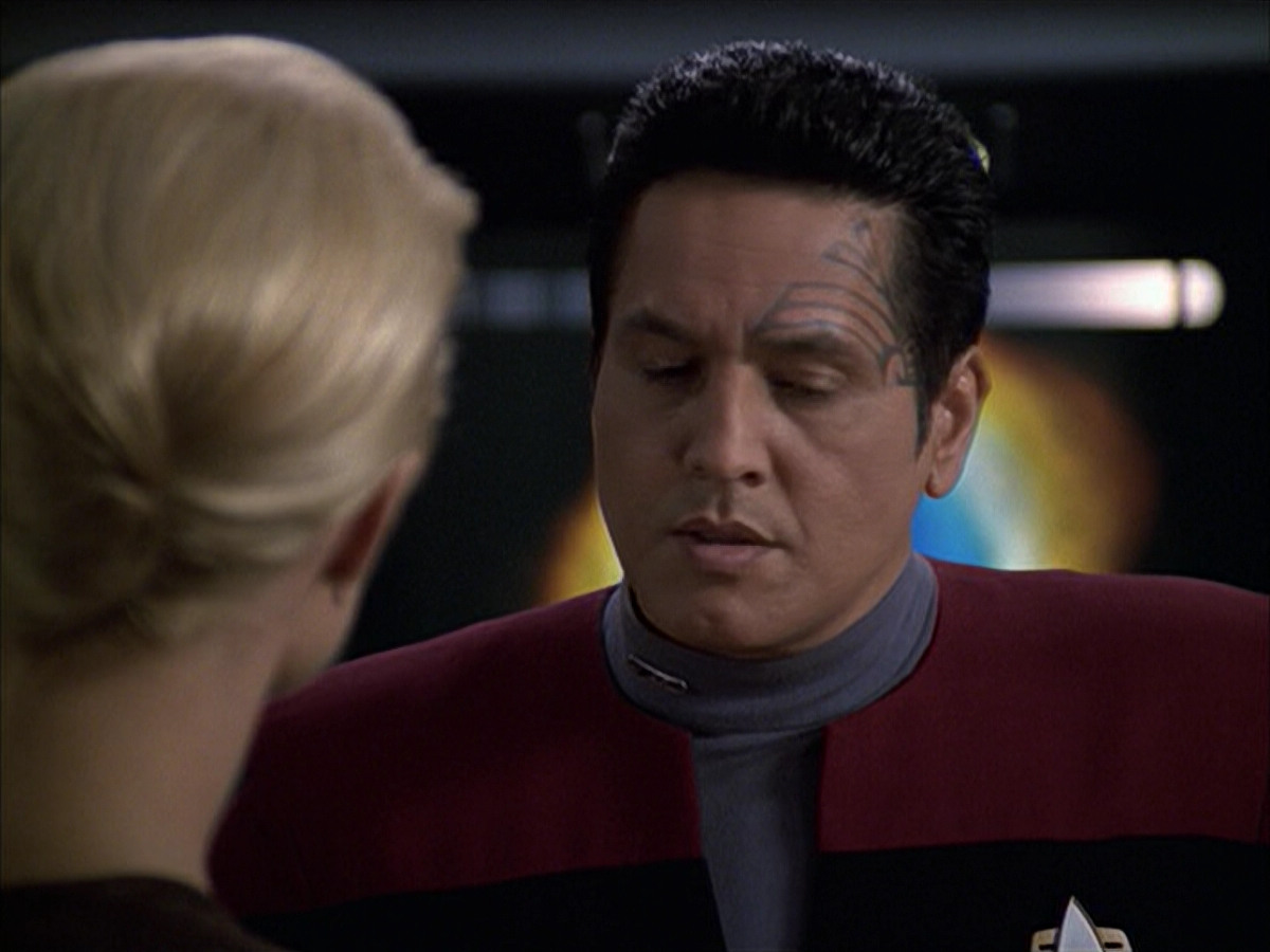 extant_StarTrek_VOY_6x09-TheVoyagerConspiracy_01776.jpg