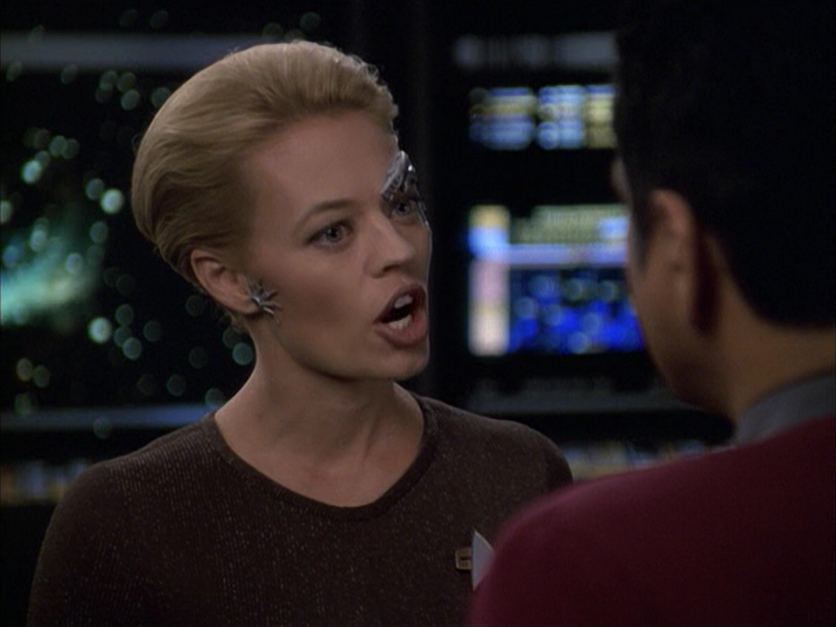 extant_StarTrek_VOY_6x09-TheVoyagerConspiracy_01810.jpg