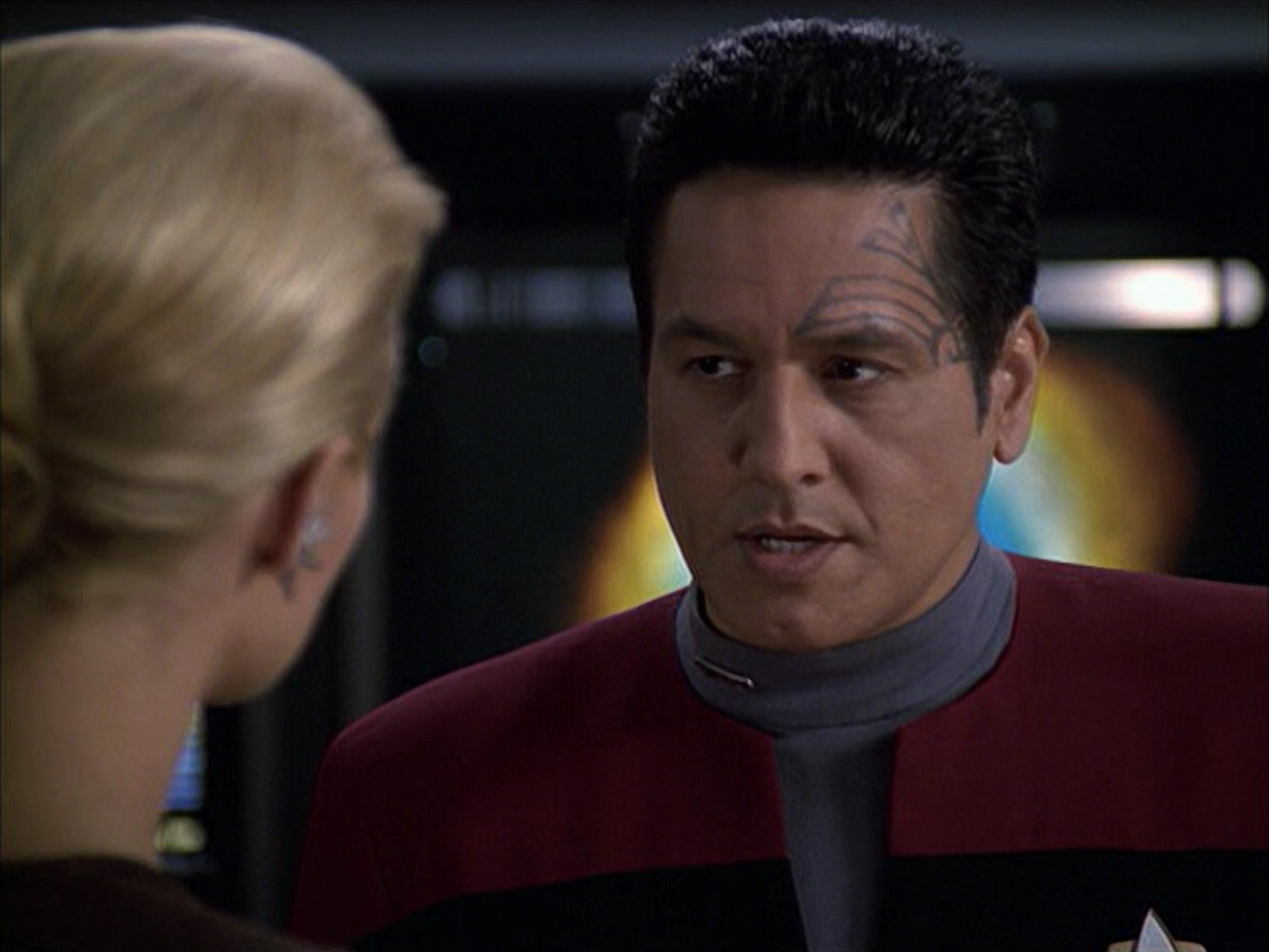 extant_StarTrek_VOY_6x09-TheVoyagerConspiracy_01825.jpg