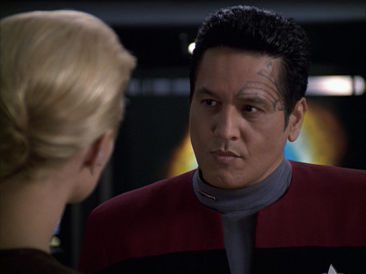 extant_StarTrek_VOY_6x09-TheVoyagerConspiracy_01841.jpg