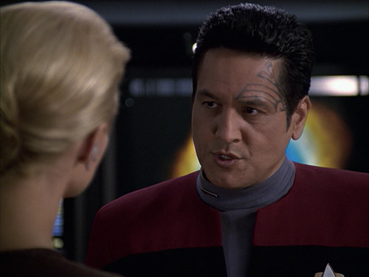extant_StarTrek_VOY_6x09-TheVoyagerConspiracy_01848.jpg