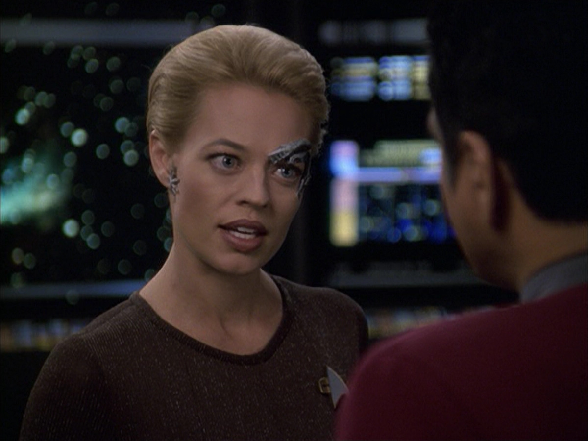 extant_StarTrek_VOY_6x09-TheVoyagerConspiracy_01858.jpg