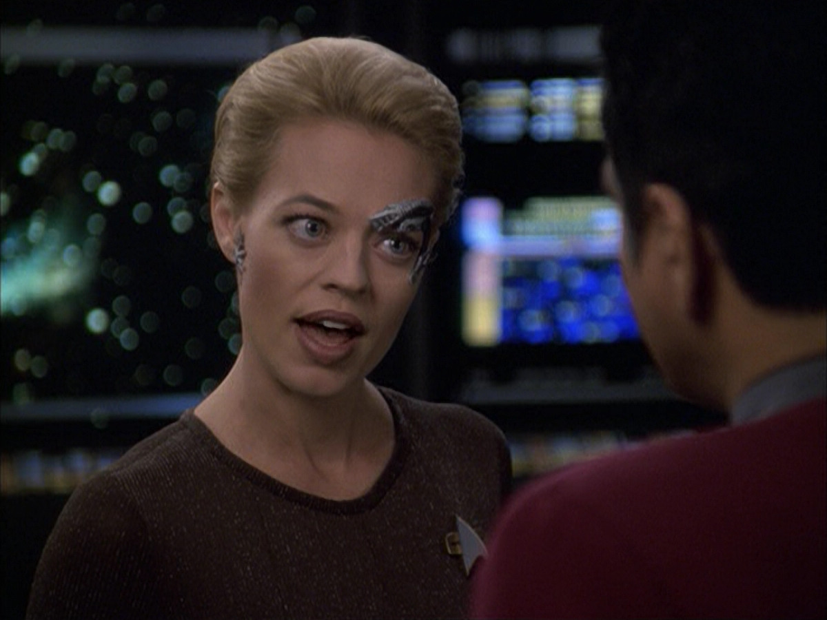 extant_StarTrek_VOY_6x09-TheVoyagerConspiracy_01865.jpg