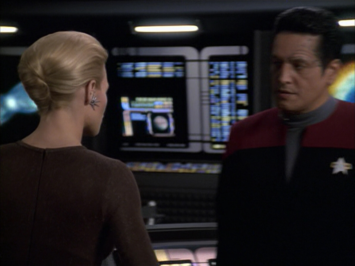 extant_StarTrek_VOY_6x09-TheVoyagerConspiracy_01867.jpg
