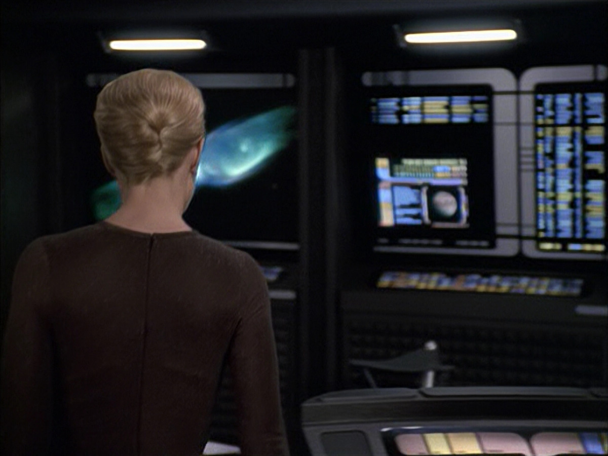 extant_StarTrek_VOY_6x09-TheVoyagerConspiracy_01868.jpg