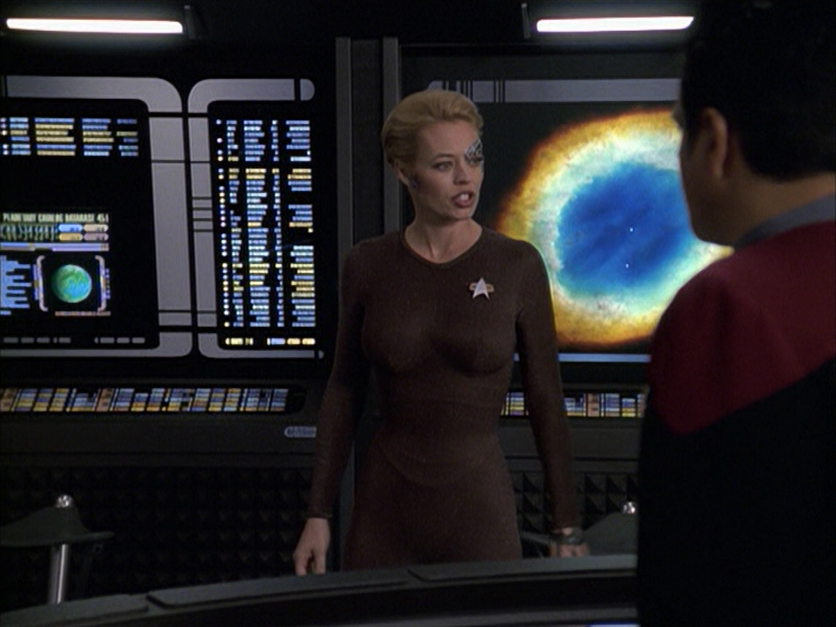 extant_StarTrek_VOY_6x09-TheVoyagerConspiracy_01878.jpg