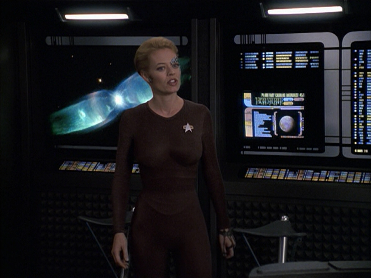 extant_StarTrek_VOY_6x09-TheVoyagerConspiracy_01893.jpg