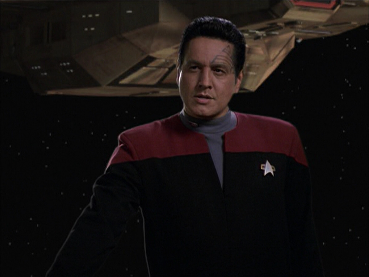 extant_StarTrek_VOY_6x09-TheVoyagerConspiracy_01912.jpg