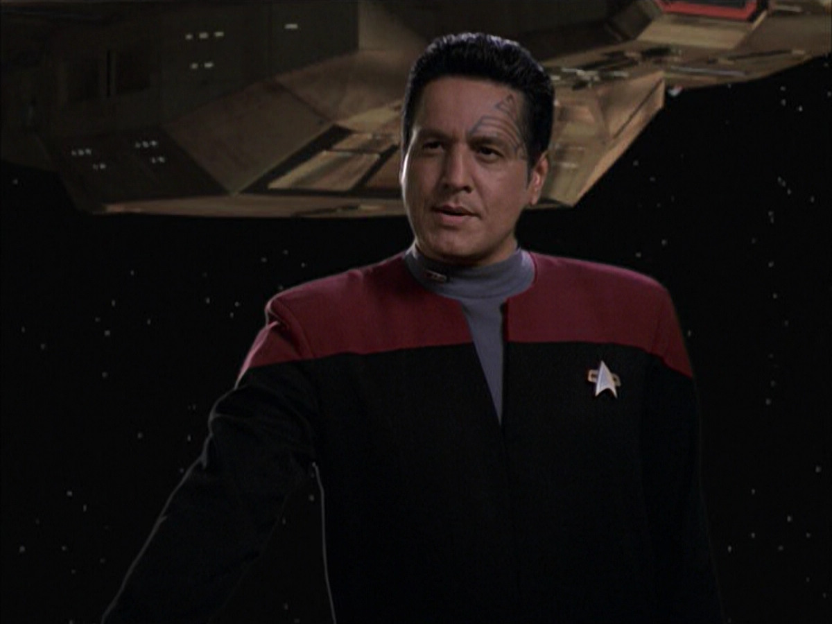 extant_StarTrek_VOY_6x09-TheVoyagerConspiracy_01914.jpg