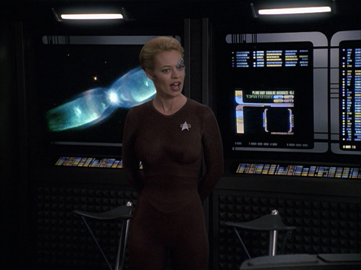 extant_StarTrek_VOY_6x09-TheVoyagerConspiracy_01924.jpg