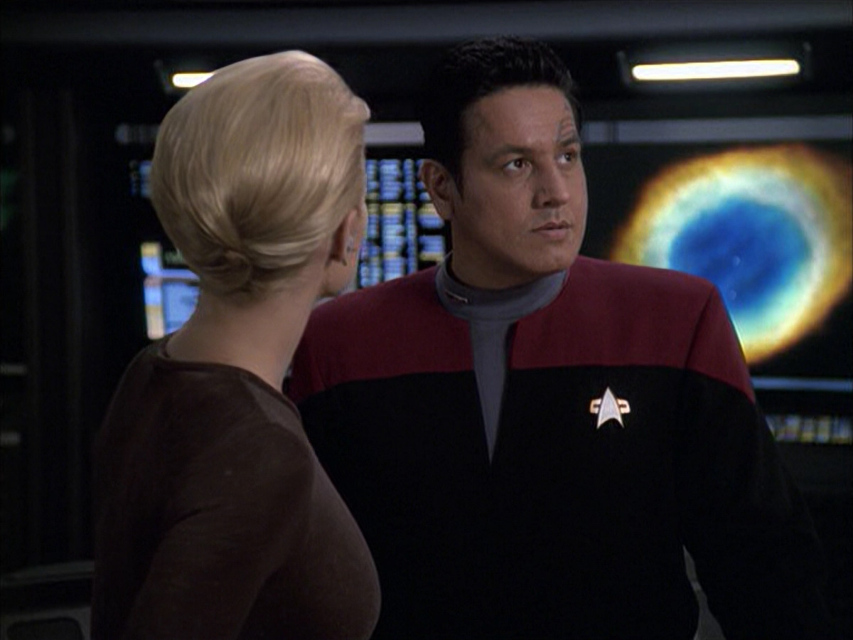extant_StarTrek_VOY_6x09-TheVoyagerConspiracy_01948.jpg