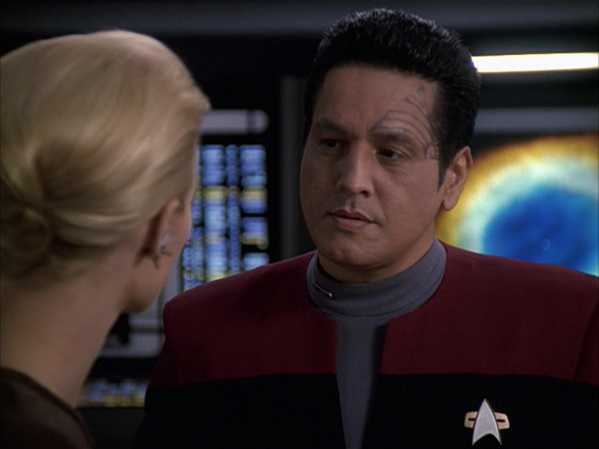 extant_StarTrek_VOY_6x09-TheVoyagerConspiracy_01969.jpg