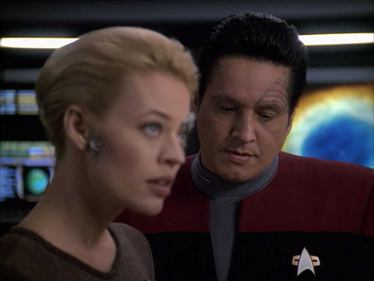 extant_StarTrek_VOY_6x09-TheVoyagerConspiracy_01972.jpg