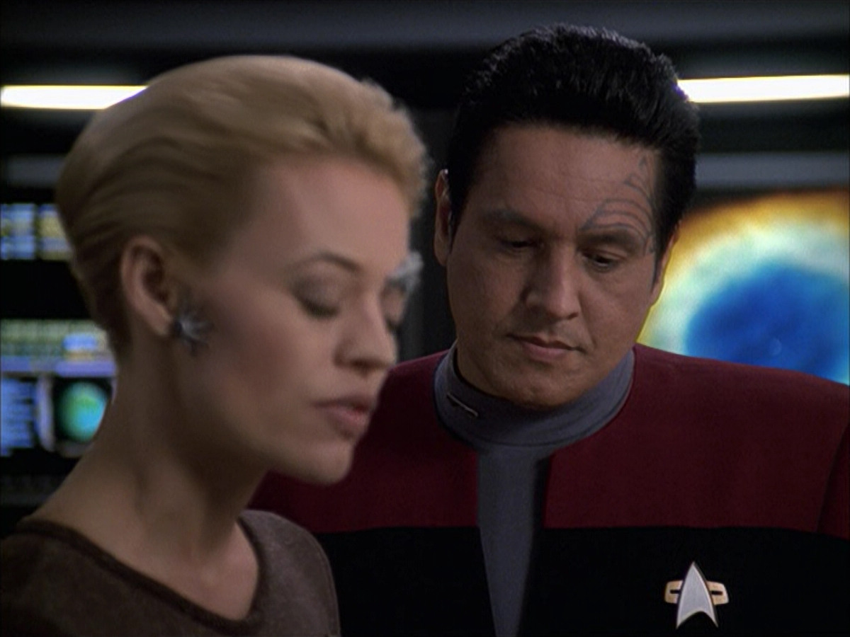 extant_StarTrek_VOY_6x09-TheVoyagerConspiracy_01973.jpg