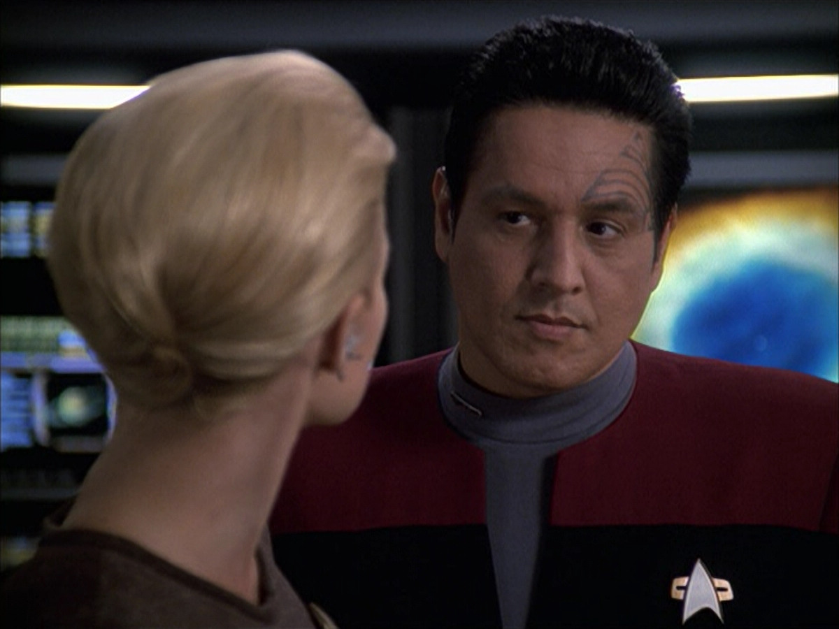 extant_StarTrek_VOY_6x09-TheVoyagerConspiracy_01992.jpg