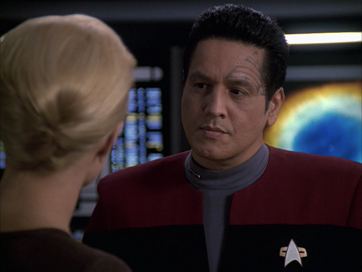 extant_StarTrek_VOY_6x09-TheVoyagerConspiracy_02031.jpg