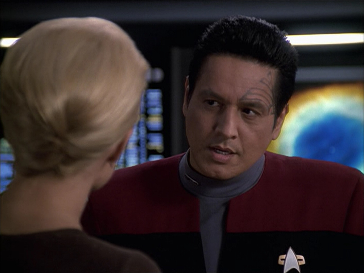 extant_StarTrek_VOY_6x09-TheVoyagerConspiracy_02035.jpg