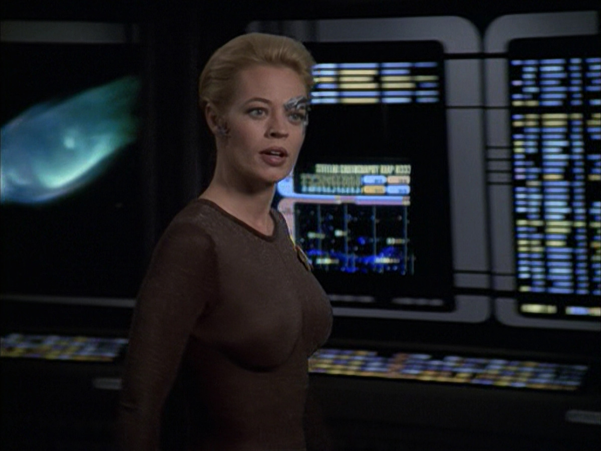 extant_StarTrek_VOY_6x09-TheVoyagerConspiracy_02065.jpg