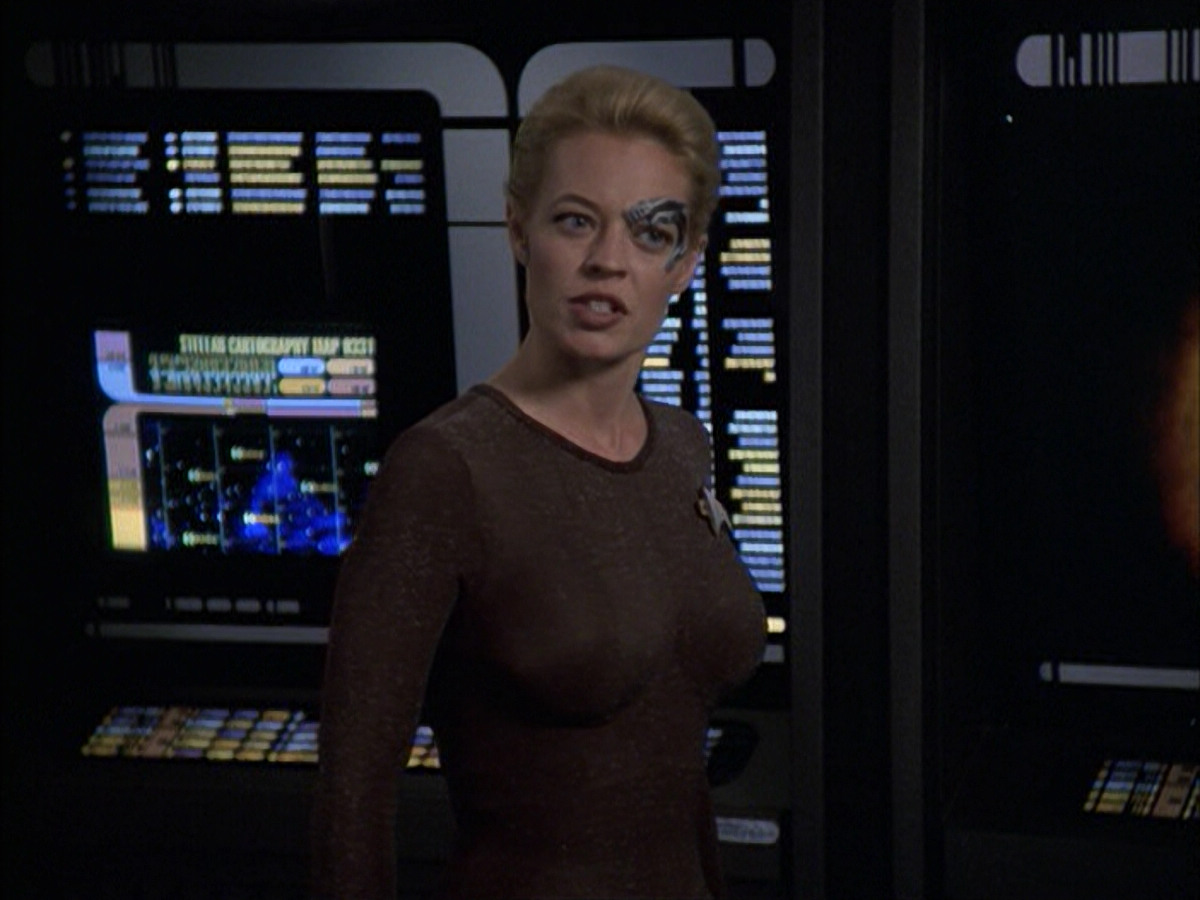 extant_StarTrek_VOY_6x09-TheVoyagerConspiracy_02068.jpg