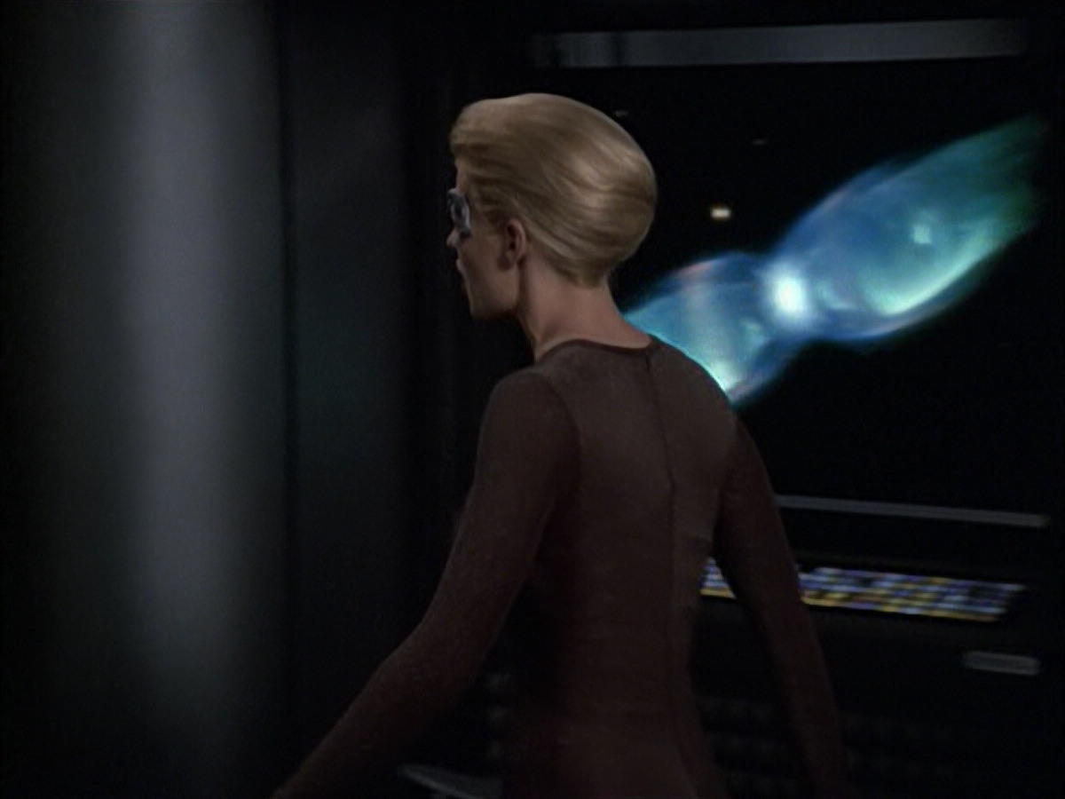 extant_StarTrek_VOY_6x09-TheVoyagerConspiracy_02103.jpg