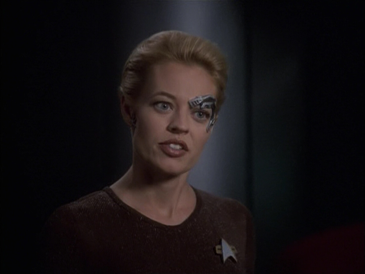 extant_StarTrek_VOY_6x09-TheVoyagerConspiracy_02133.jpg