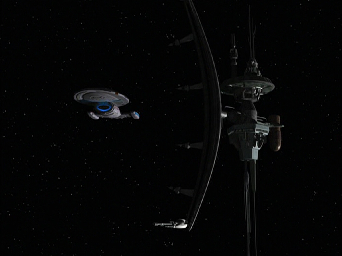 extant_StarTrek_VOY_6x09-TheVoyagerConspiracy_02161.jpg