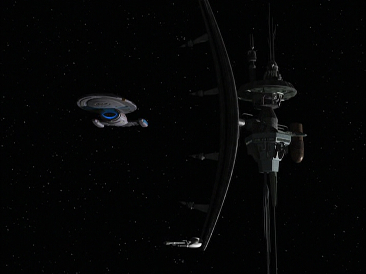 extant_StarTrek_VOY_6x09-TheVoyagerConspiracy_02162.jpg